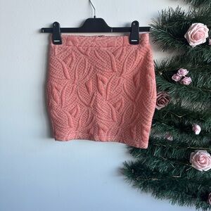 H&M Pink Textured Mini Skirt
